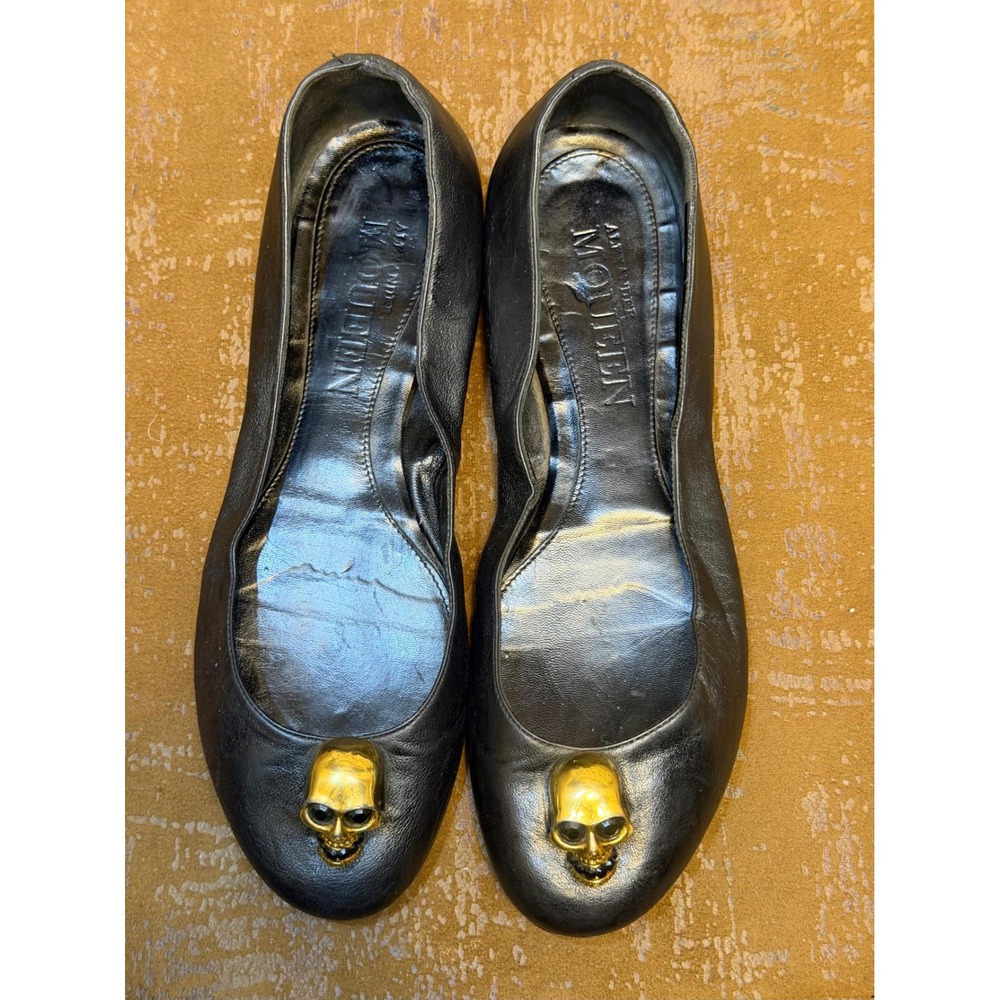 Alexander McQueen Black Leather Skull Ballet Flats Gold Hardware IT 39.5